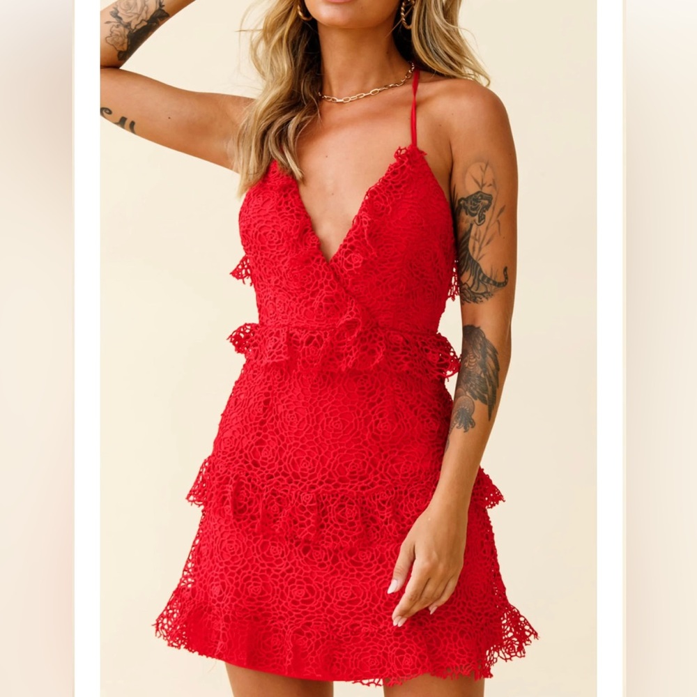 AIRLIE HALTERNECK OPEN BACK LACE DRESS RED